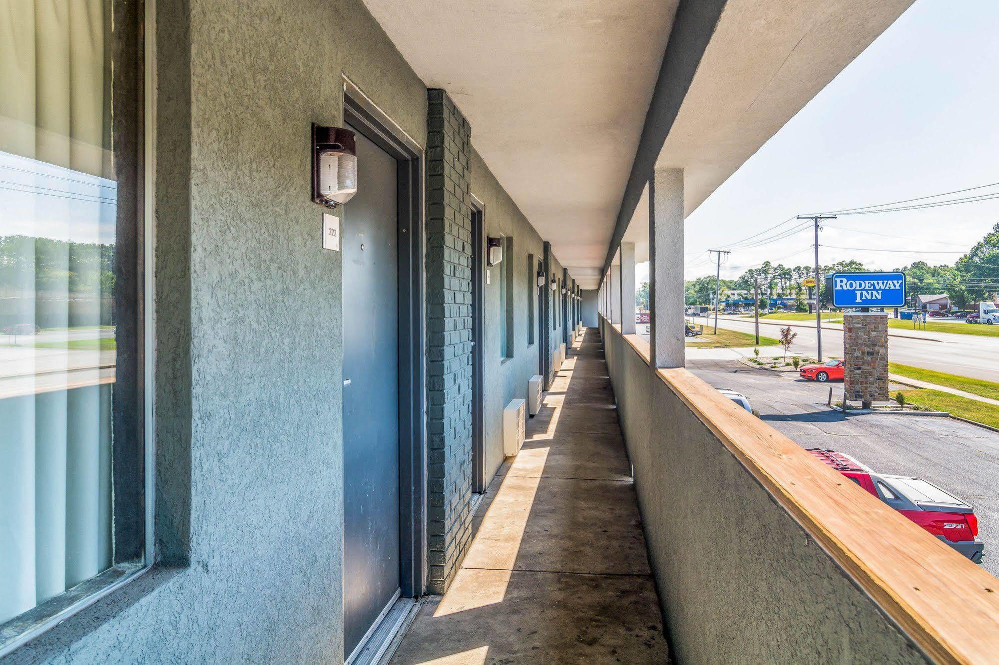 Rodeway Inn Portage Ngoại thất bức ảnh